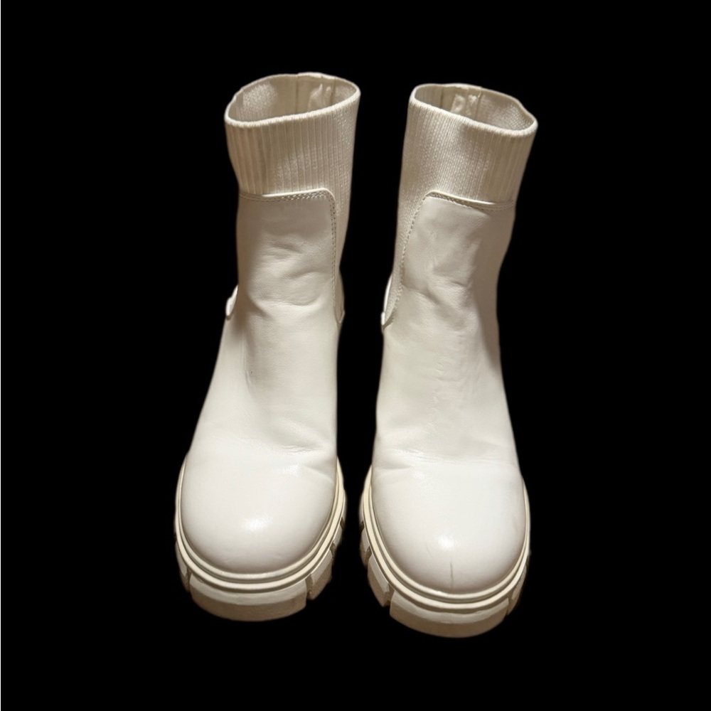 White Athlefit Ankle Boots for Women